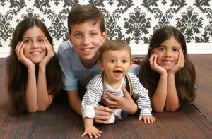 Maria Babin is successfully raising four trilingual children.